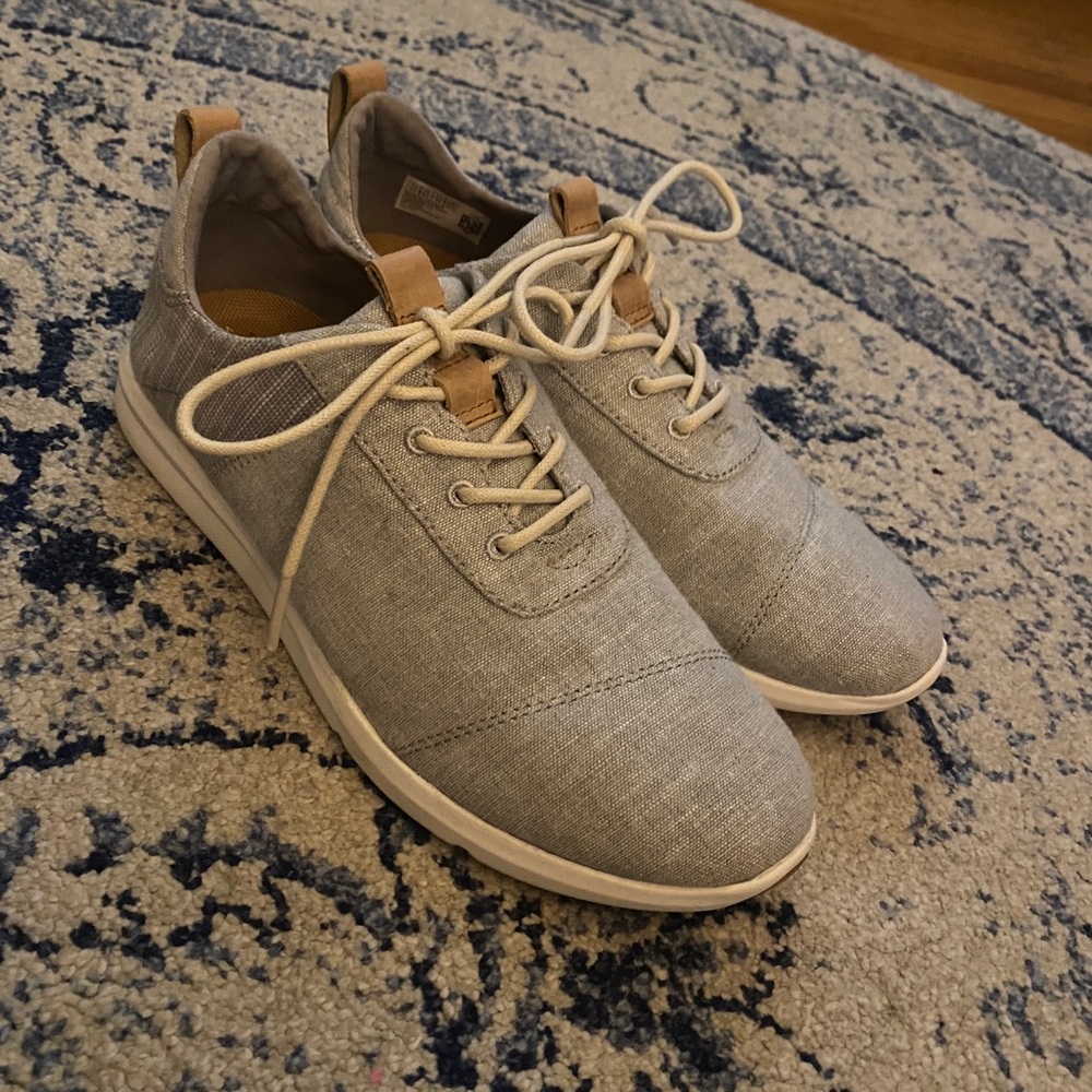 Toms Sneakers